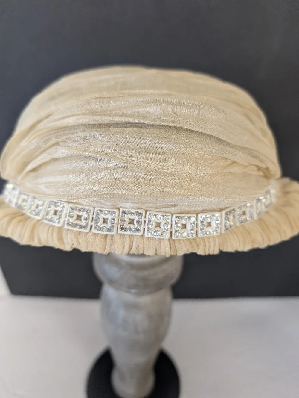 Vintage Hat Cream Rhinestone Art Deco Bed Cap By John Frederic - Picture 4 of 10